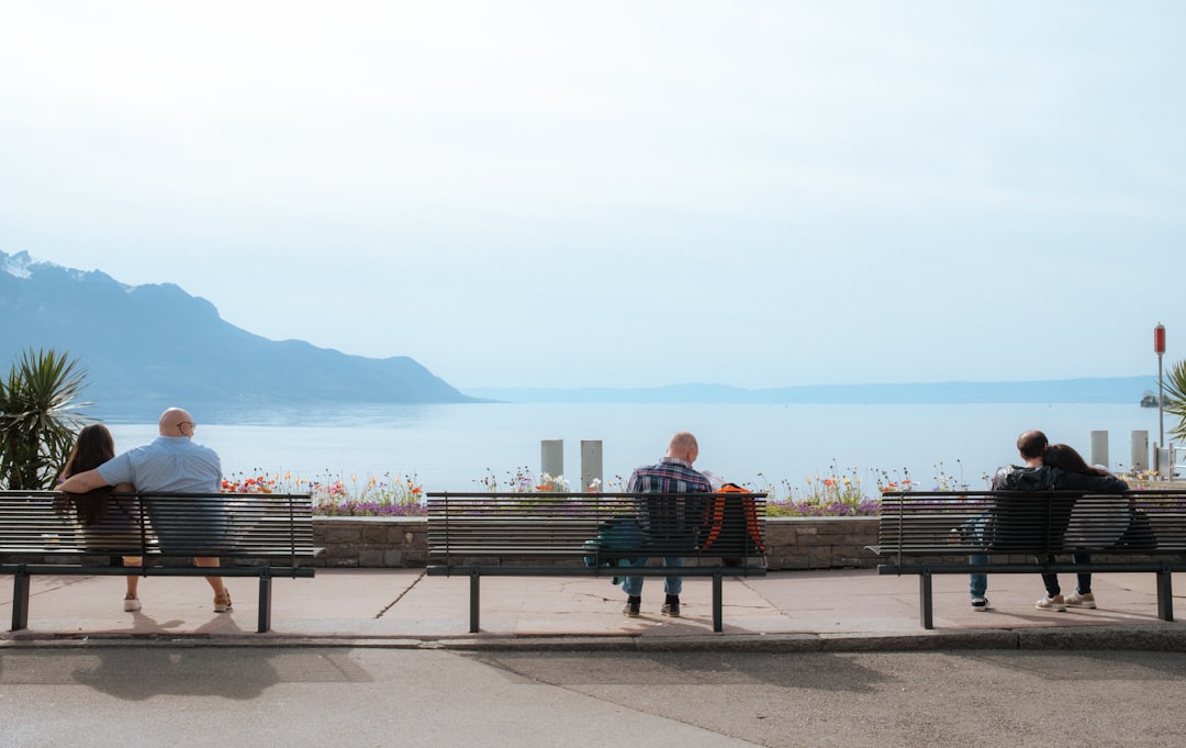 De mijlpaal van zitten: zo ontwikkelt je baby zich